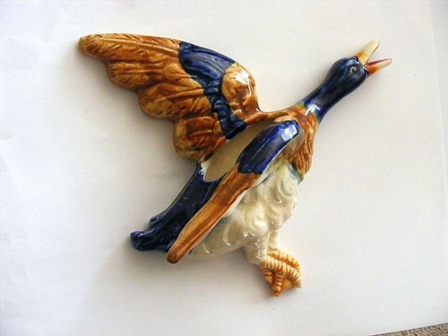 Flying duck wall pocket - wall,