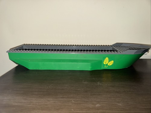 Lego farm line boat hull - hull, barge