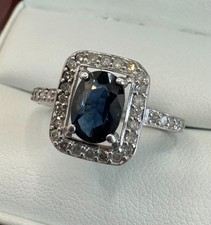 9ct White Gold 1ct Oval Sapphire & 0.18ct Diamond Ring - Size L 1/2