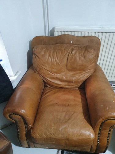 Dfs leather seater and one - seater,