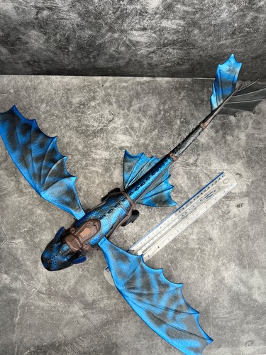 How train your dragon giant - train,