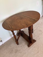 Solid Oak Gate Leg Table with Barley Twist and Drop-Leaf.  Good condition