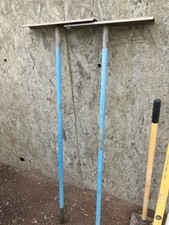 Two concrete placers