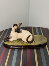 Beswick Siamese Cat on Mount