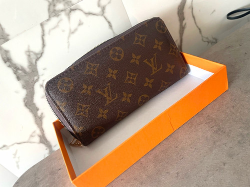 Louis vuitton monogram - louis,
