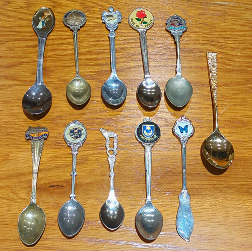 Job lot souvenir spoons - job,