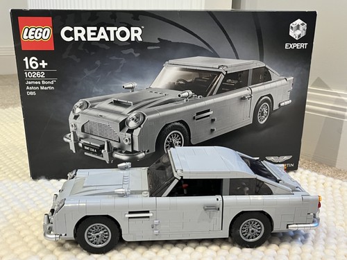 Lego creator james bond - james,