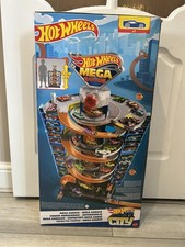 Hot Wheels City Mega Garage