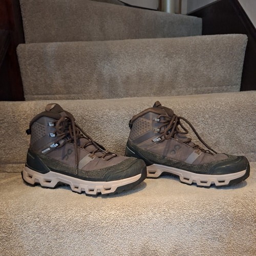Cloud rock trek - trek, walking