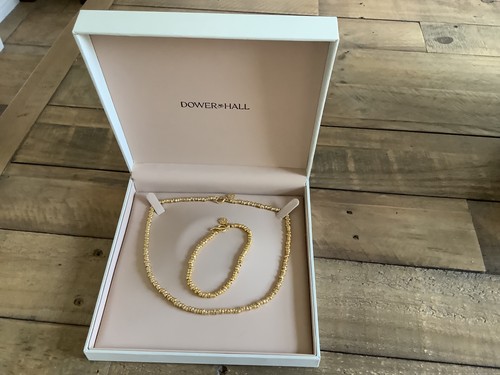 Dower hall gold - gold, signature