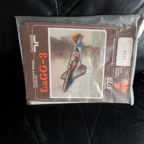 Dubena cesky dub 72nd scale - cesky, 1/72nd