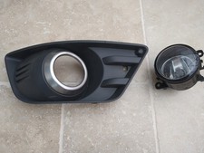 Ford Fiesta Mk6 ST150 Driver Fog Light and Surround 2002 to 2008 5s6y-15a245-abw