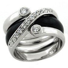 Ladies silver ring band