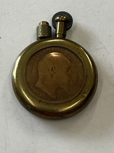 World war brass british coin - world,