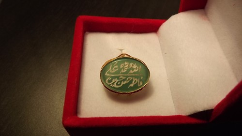 22ct asian yellow - gold, light