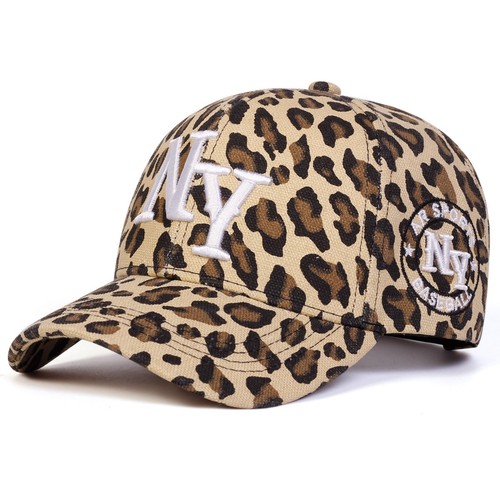 Minimalist leopard print - leopard,