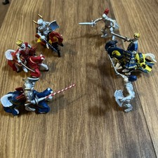 Toy PAPO 2006 mini knights and horses plastic collectable/playable 