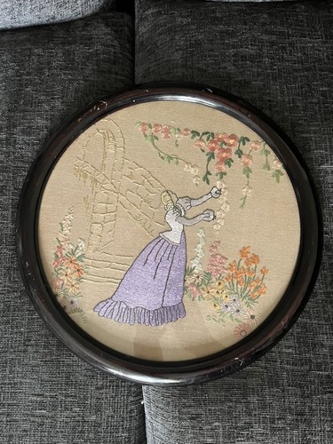 Vintage wooden circle - vintage,