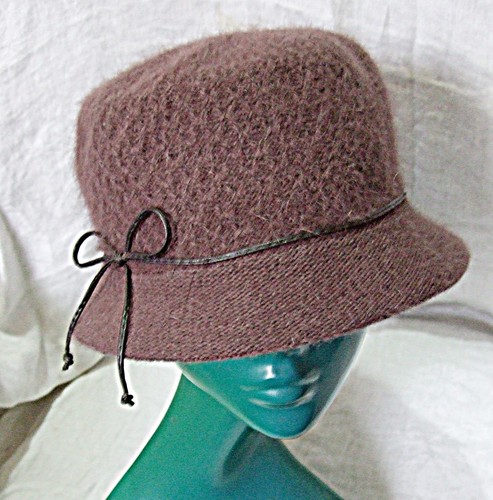 Cloche type cosy chic - type,