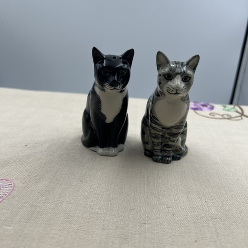 Quail sadie smartie cats - sadie,