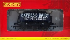 Hornby R6378 GWR 6 Wheel Milk Tank Wagon No.62 in Express Dairy Milk Livery