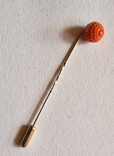 Antique 9ct carved - 9ct,