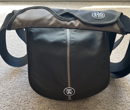 Crumpler pretty boy - crumpler, (l)