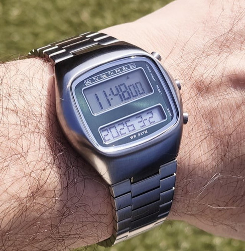 Digital led watch retro - led,