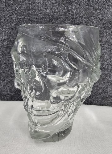 Treasure island pirate skull - treasure,