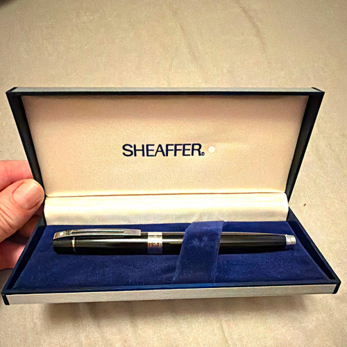 Sheaffer black fountain pen - black,