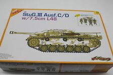 Cyber Hobby (Dragon) 9119 - 1/35 StuG.III Ausf.C/D w/7.5cm L48 with figures