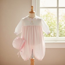 NWT Petit Ami Pink Giraffe