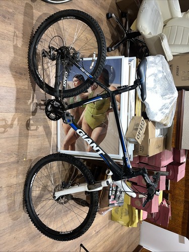 Giant revel mountain bike used - revel,