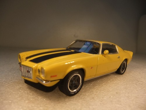 Chevrolet camaro z28 yellow - z28,