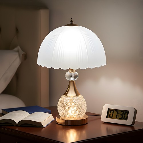 Elegant crystal table - table, lamp
