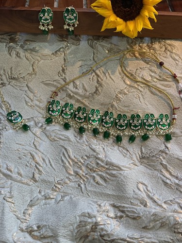 Indian meenakri choker