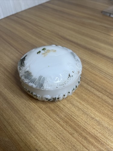 Milk glass trinket box vintage - glass,