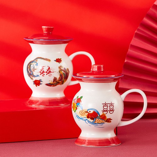 Ceramic cup with lid vintage - with,