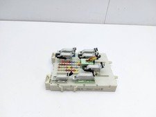 FUSE RELAY BOX 31453131 VOLVO