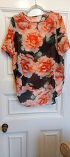Ladies Flowery Short-Sleeved