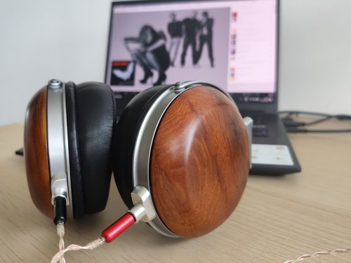 Emu teak headphones - emu, –