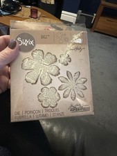 Sizzix Die Bigz Flowers 656640