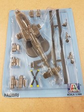 256 – 1:100th Scale or 15mm Italeri Diecast Apache Helicopter Model