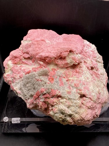 Thulite crystals leksvik - thulite,