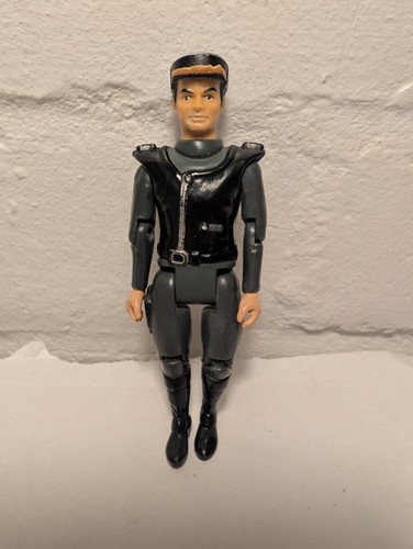 Captain scarlet - scarlet,