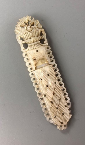 Georgian carved mop - carved,