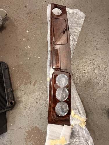 Classic mini wall nut dash - classic,
