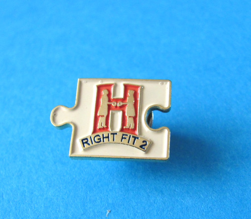 Right fit ale pin - right, badge
