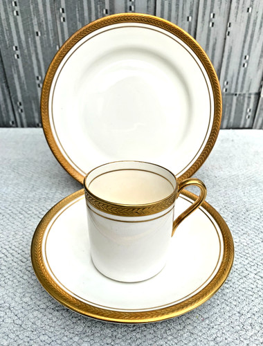 Aynsley gold laurel - aynsley, elizabeth