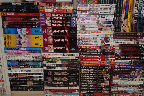 Pick manga books - books, assorted